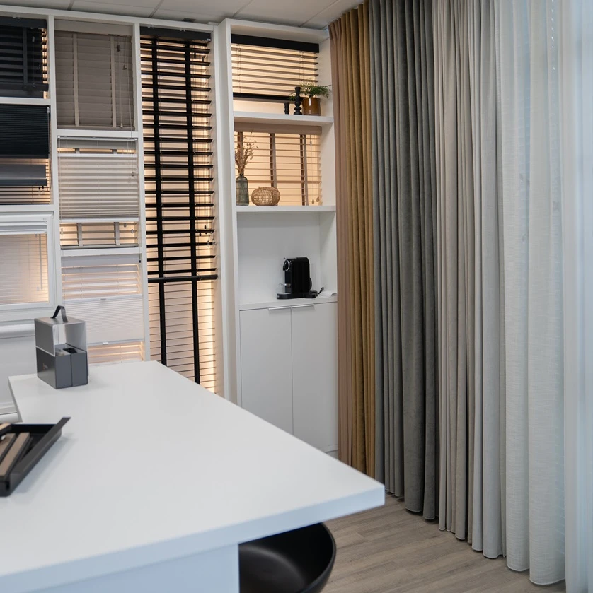 Topjaloezieen showroom