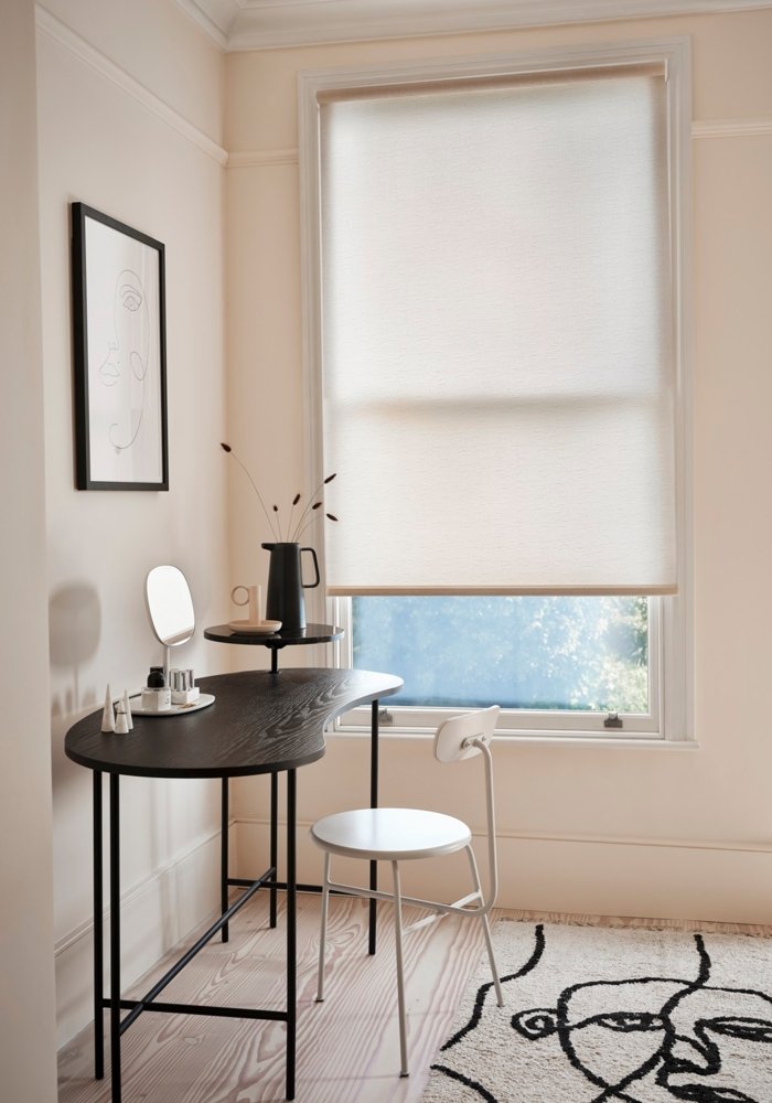 Raamdecoratie voor een modern interieur: Strakke en minimalistische opties