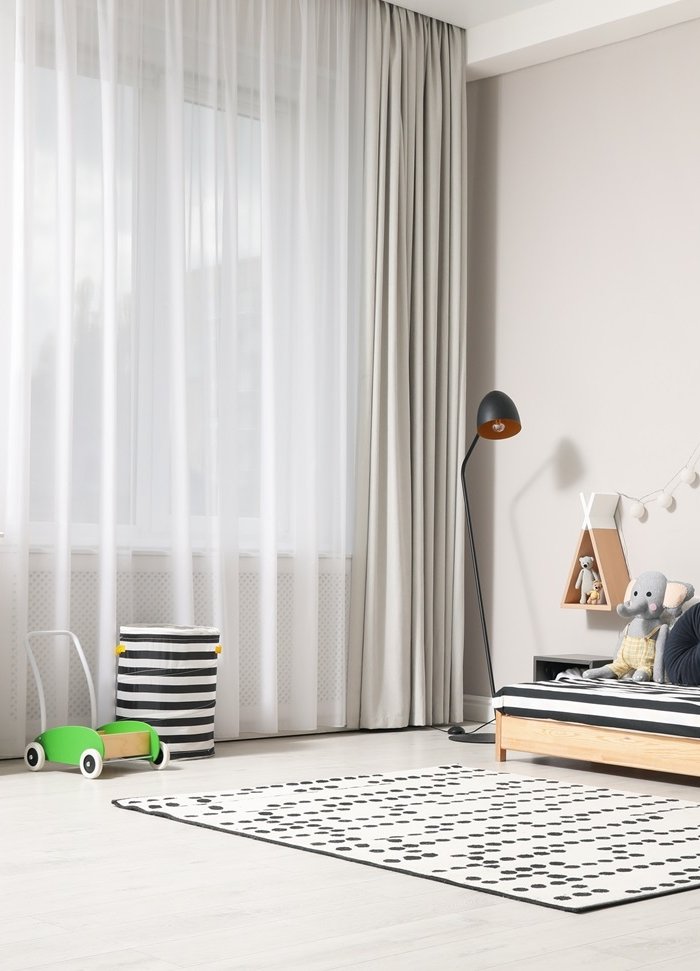 Raamdecoratie voor kinderkamers: leuke en functionele opties